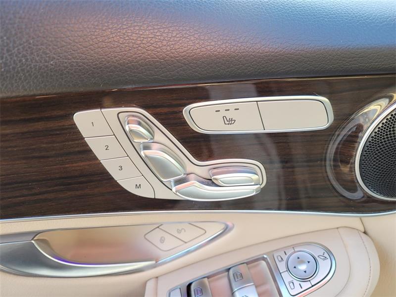 Mercedes-Benz GLC-Class GLC300 2020