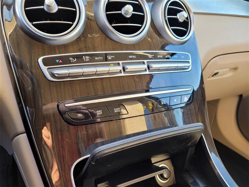 Mercedes-Benz GLC-Class GLC300 2020