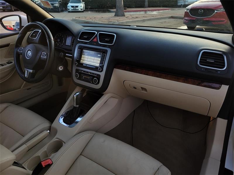 Volkswagen Eos Lux 2012