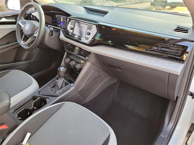 Volkswagen Taos S 2023