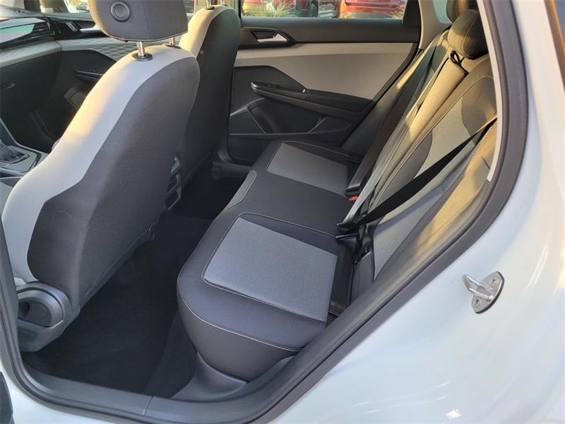 Volkswagen Taos S 2023