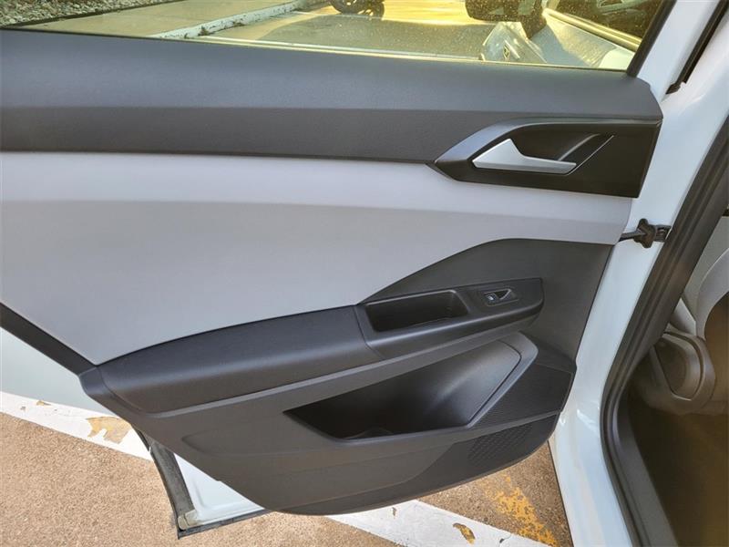 Volkswagen Taos S 2023