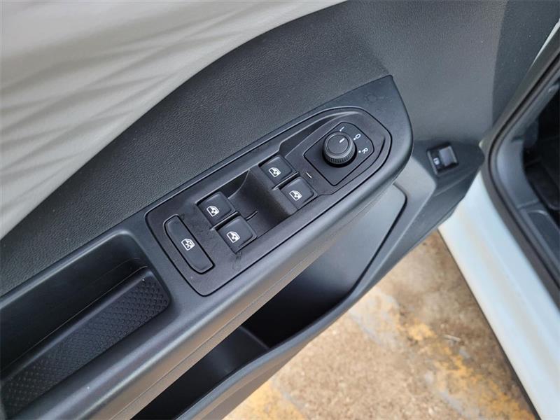 Volkswagen Taos S 2023