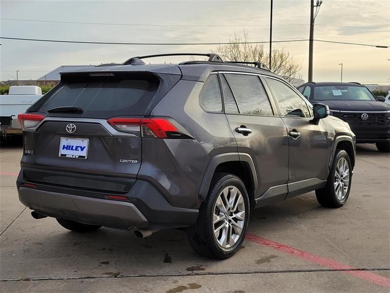 Toyota RAV4 Limited 2019