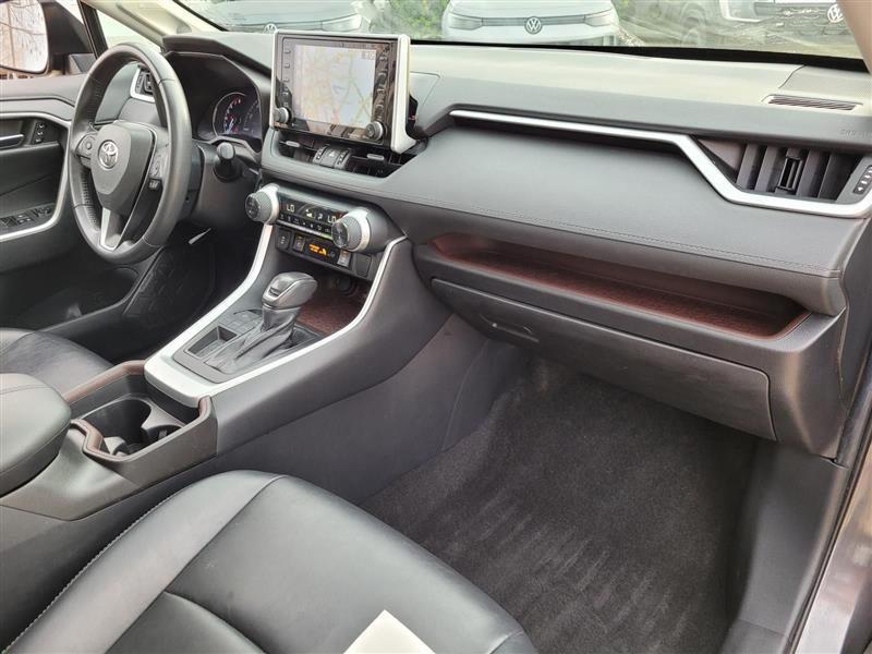 Toyota RAV4 Limited 2019