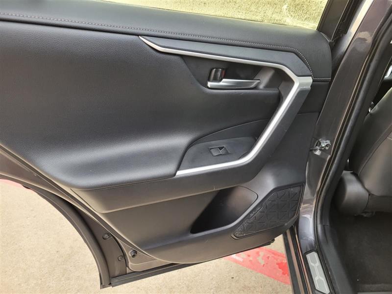 Toyota RAV4 Limited 2019