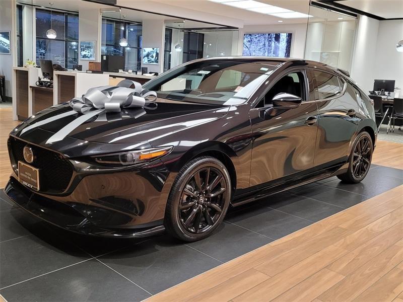 Mazda MAZDA3 Premium Plus Hatchback AWD 2025