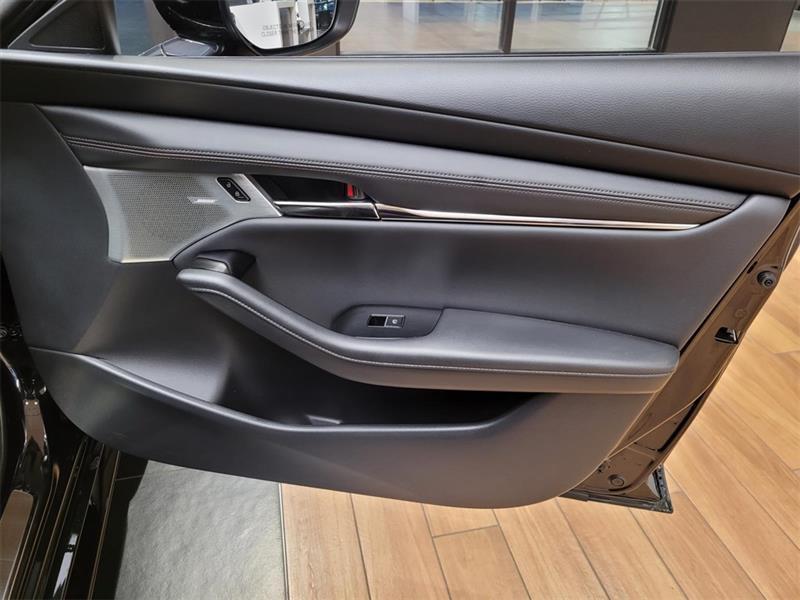 Mazda MAZDA3 Premium Plus Hatchback AWD 2025