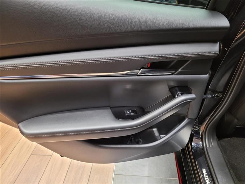 Mazda MAZDA3 Premium Plus Hatchback AWD 2025