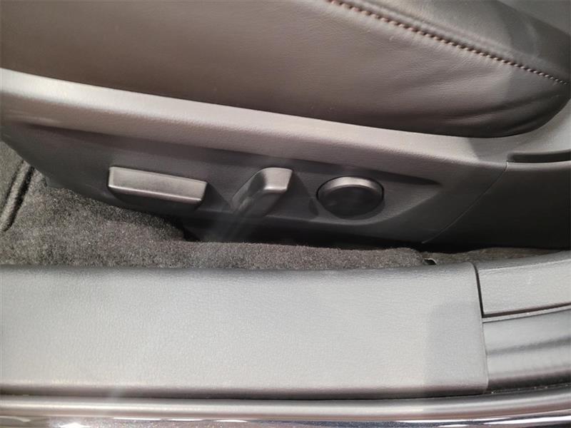 Mazda MAZDA3 Premium Plus Hatchback AWD 2025