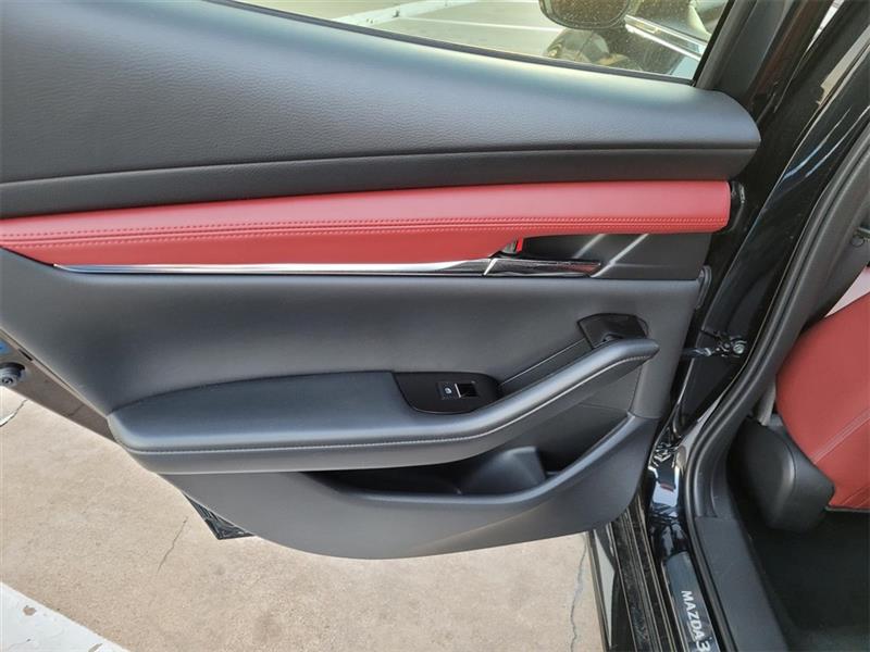 Mazda MAZDA3 Premium Plus Hatchback AWD 2025