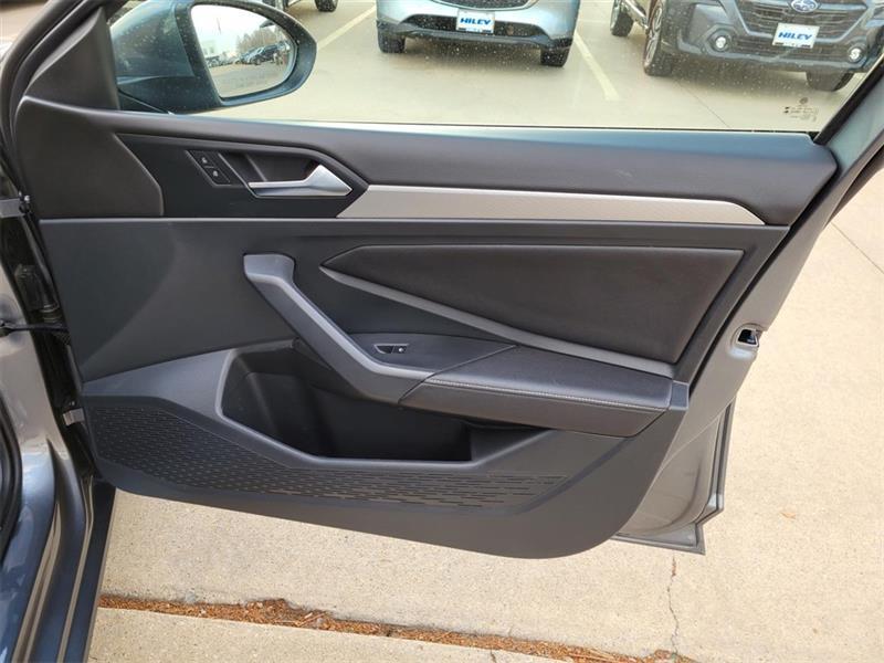 Volkswagen Jetta S 2023