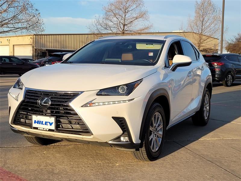 Lexus NX  2019