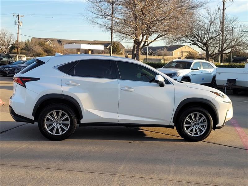 Lexus NX  2019