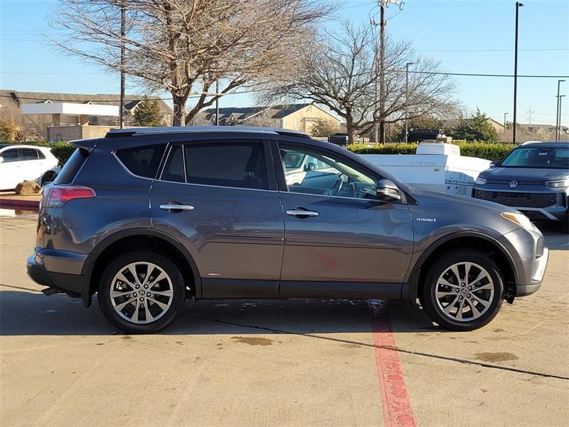 Toyota RAV4 Hybrid Limited 2017