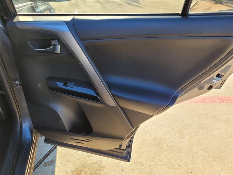 Toyota RAV4 Hybrid Limited 2017