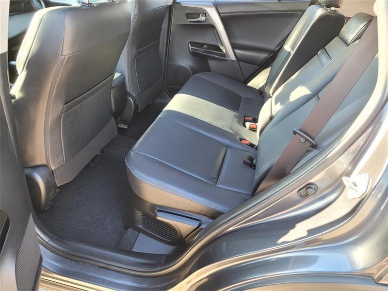 Toyota RAV4 Hybrid Limited 2017