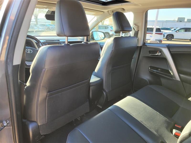 Toyota RAV4 Hybrid Limited 2017