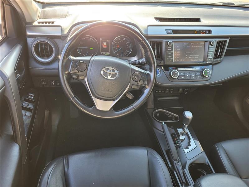 Toyota RAV4 Hybrid Limited 2017