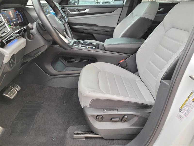 Volkswagen Atlas Cross Sport SEL R-Line 4MOTION 2024