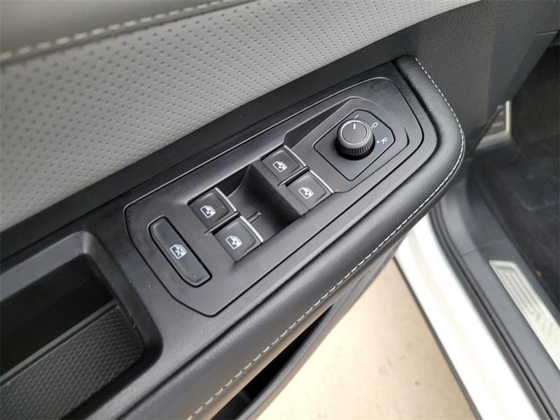 Volkswagen Atlas Cross Sport SEL R-Line 4MOTION 2024