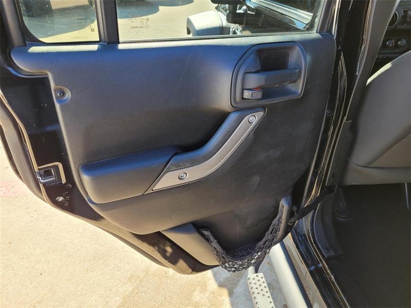 Jeep Wrangler Unlimited Sport 4WD 2011