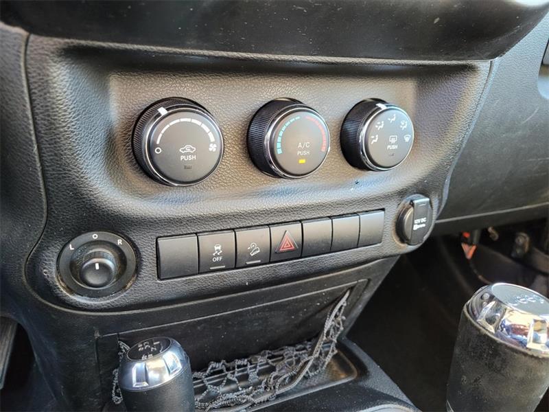 Jeep Wrangler Unlimited Sport 4WD 2011