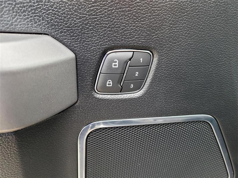 Ford F-150 Platinum SuperCrew 5.5-ft. Bed 4WD 2018