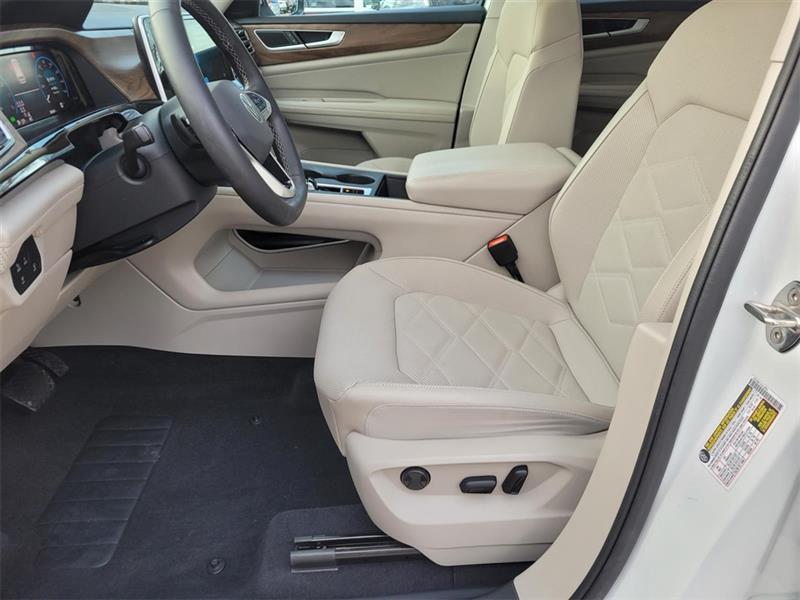 Volkswagen Atlas SE 2024