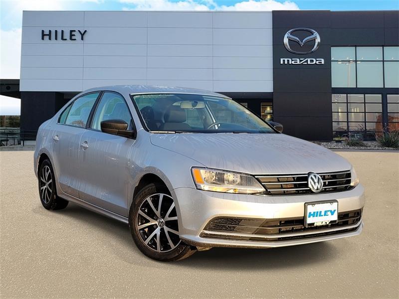 2016 Volkswagen Jetta SE 6A
