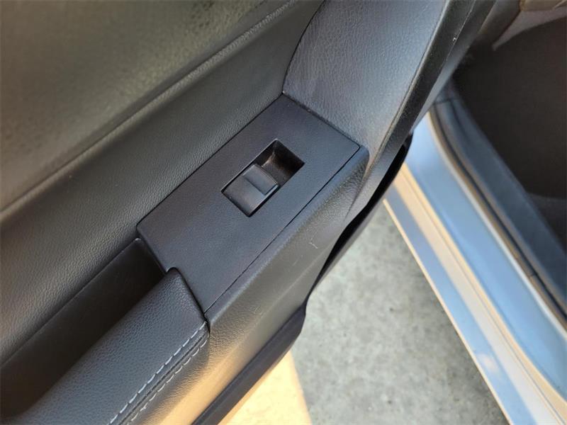 Toyota Corolla L CVT 2017