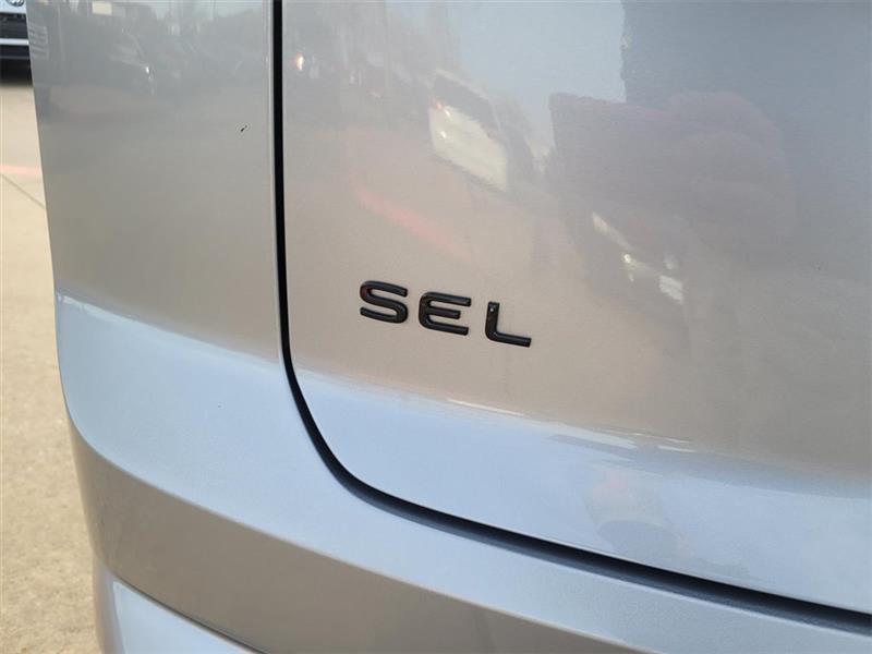 Volkswagen Atlas Cross Sport SEL R-Line 4MOTION 2025