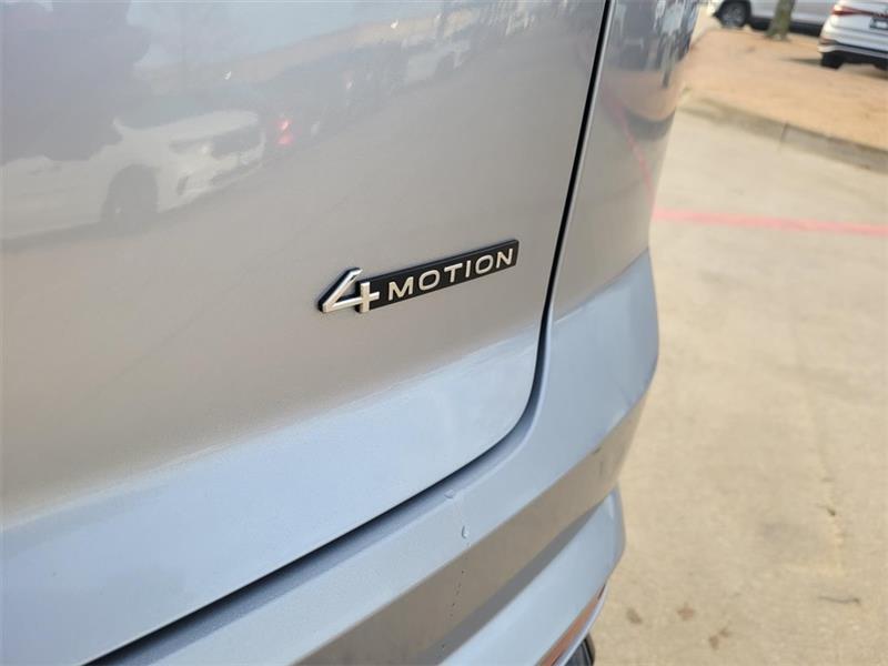 Volkswagen Atlas Cross Sport SEL R-Line 4MOTION 2025