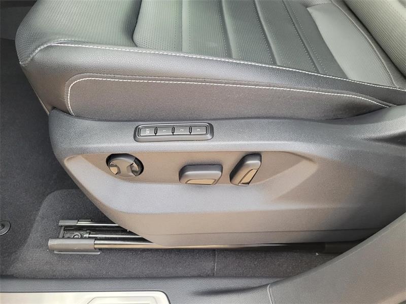 Volkswagen Atlas Cross Sport SEL R-Line 4MOTION 2025