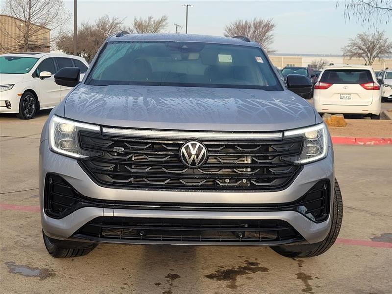 Volkswagen Atlas Cross Sport SEL R-Line 4MOTION 2025