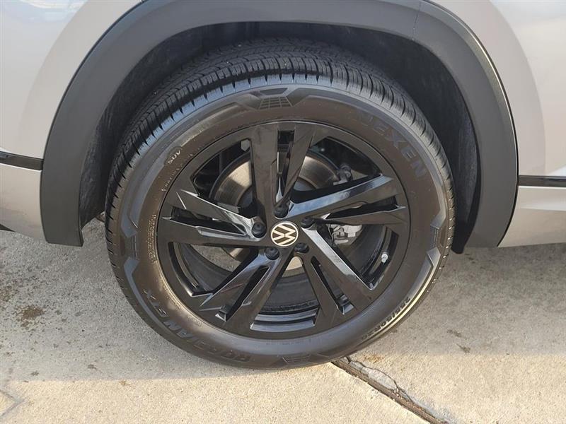 Volkswagen Atlas Cross Sport SEL R-Line 4MOTION 2025