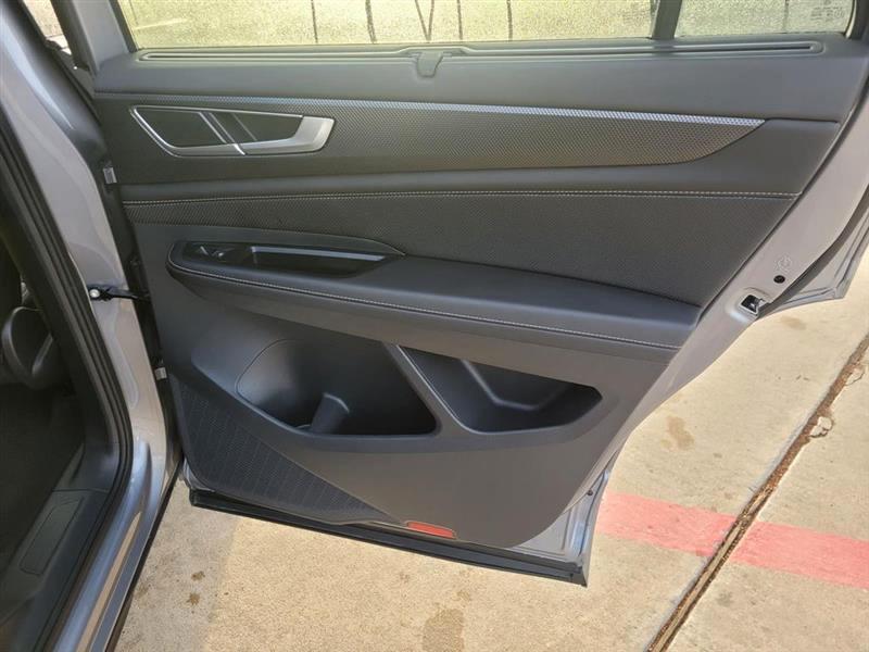 Volkswagen Atlas Cross Sport SEL R-Line 4MOTION 2025