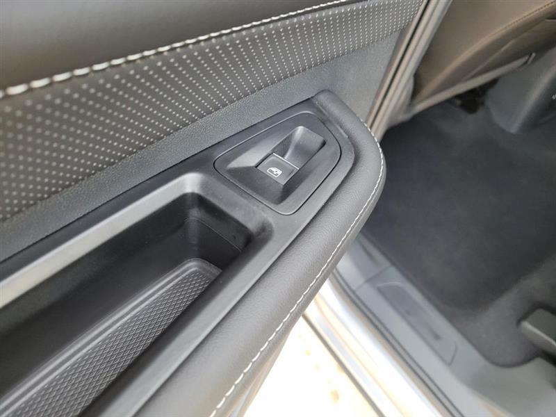 Volkswagen Atlas Cross Sport SEL R-Line 4MOTION 2025