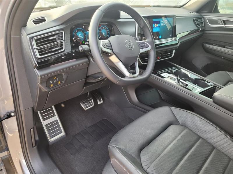 Volkswagen Atlas Cross Sport SEL R-Line 4MOTION 2025