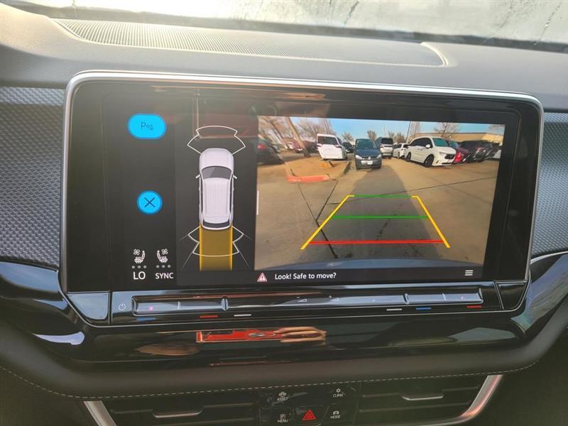 Volkswagen Atlas Cross Sport SEL R-Line 4MOTION 2025