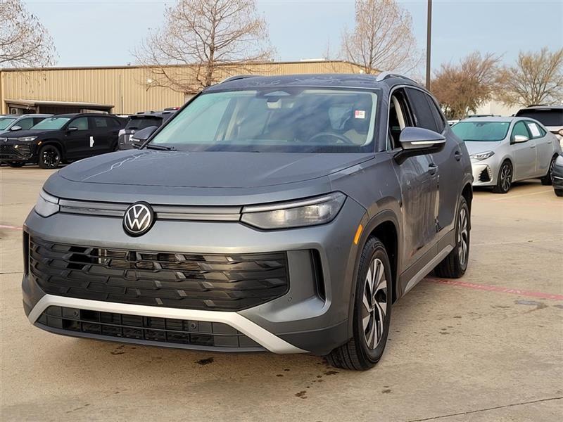 Volkswagen Tiguan S 2025