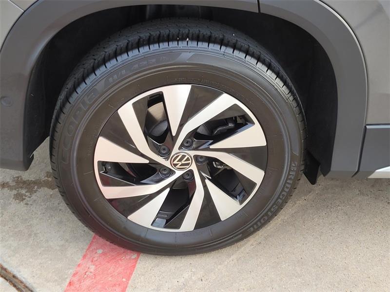 Volkswagen Tiguan S 2025