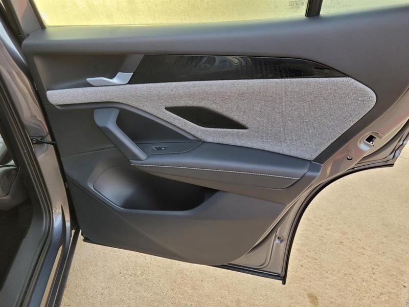 Volkswagen Tiguan S 2025