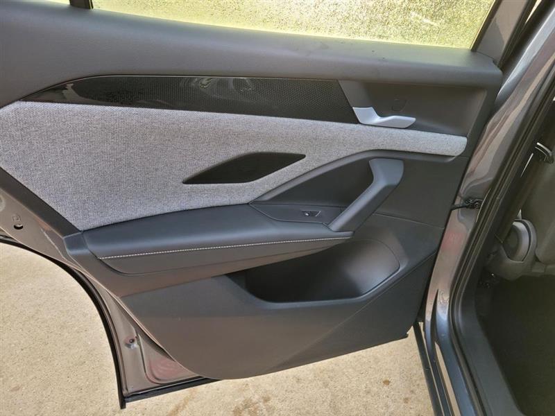 Volkswagen Tiguan S 2025