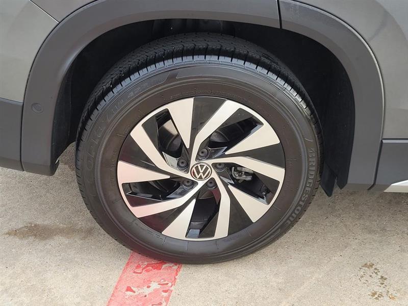 Volkswagen Tiguan S 2025