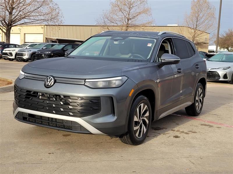 Volkswagen Tiguan S 2025