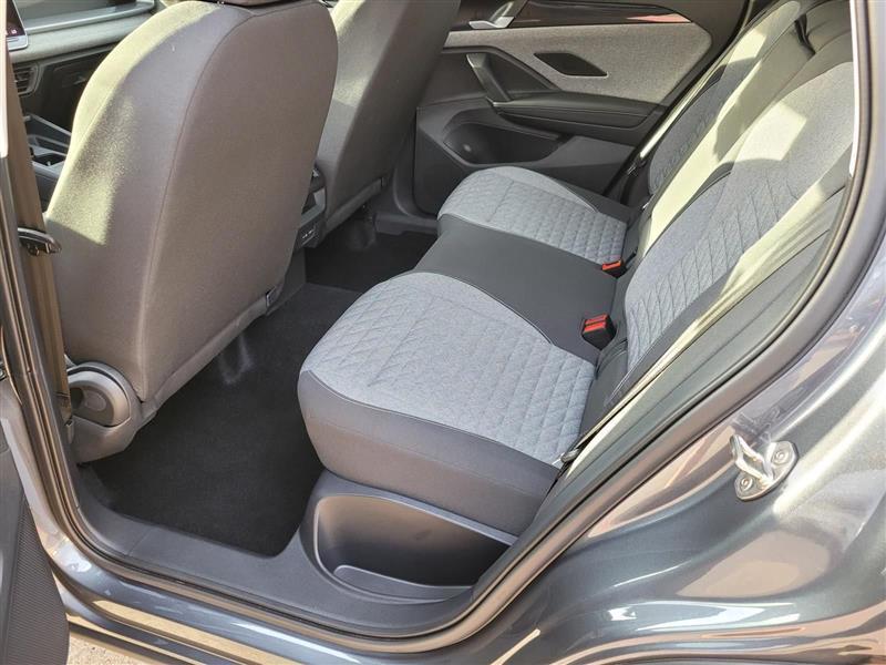 Volkswagen Tiguan S 2025