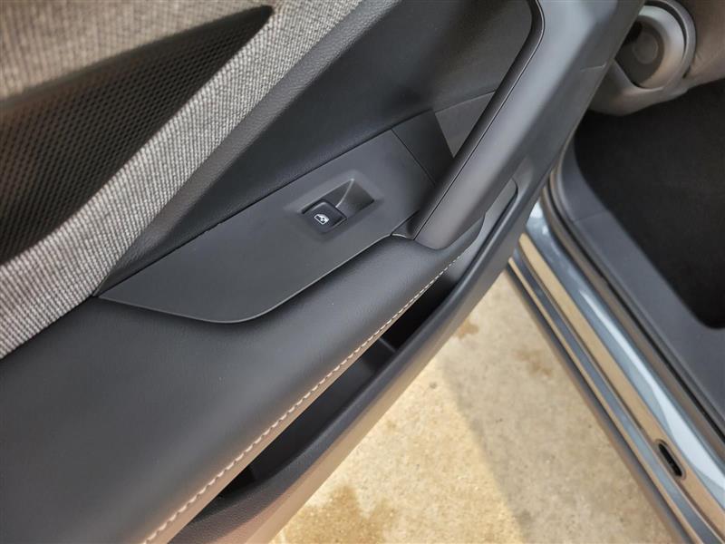 Volkswagen Tiguan S 2025