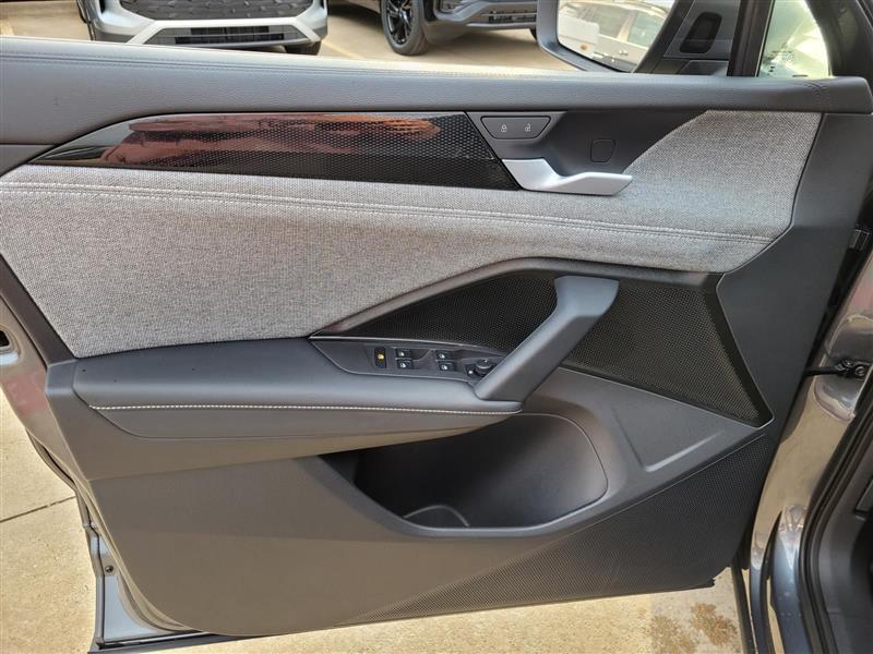 Volkswagen Tiguan S 2025