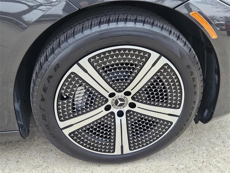 Mercedes-Benz EQS 450+ 2023